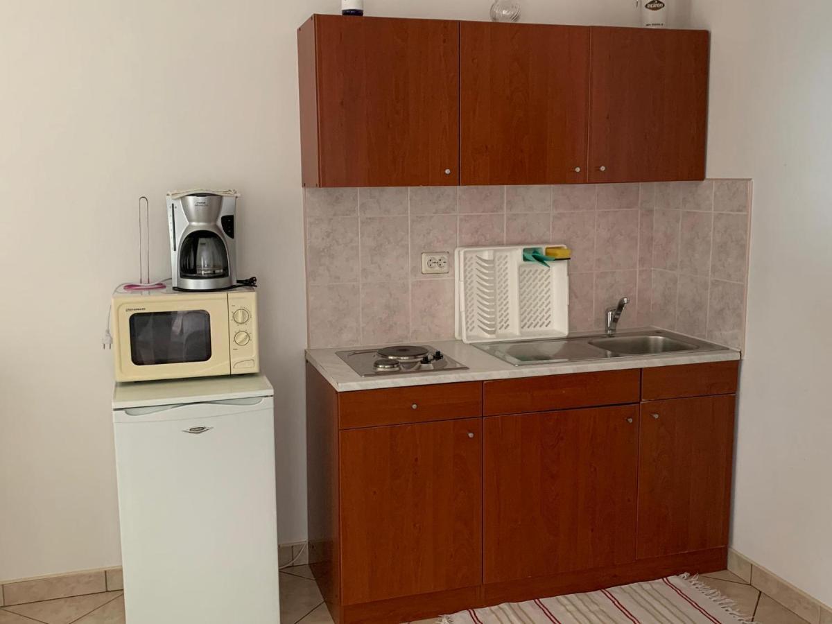 Sobe I Apartmani Til 茨里克韦尼察 外观 照片