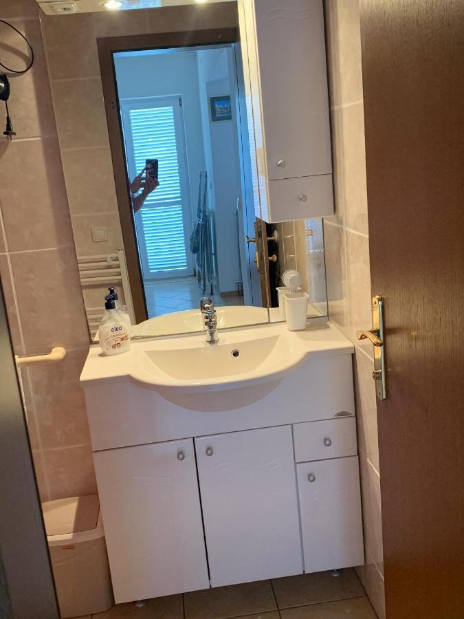 Sobe I Apartmani Til 茨里克韦尼察 外观 照片